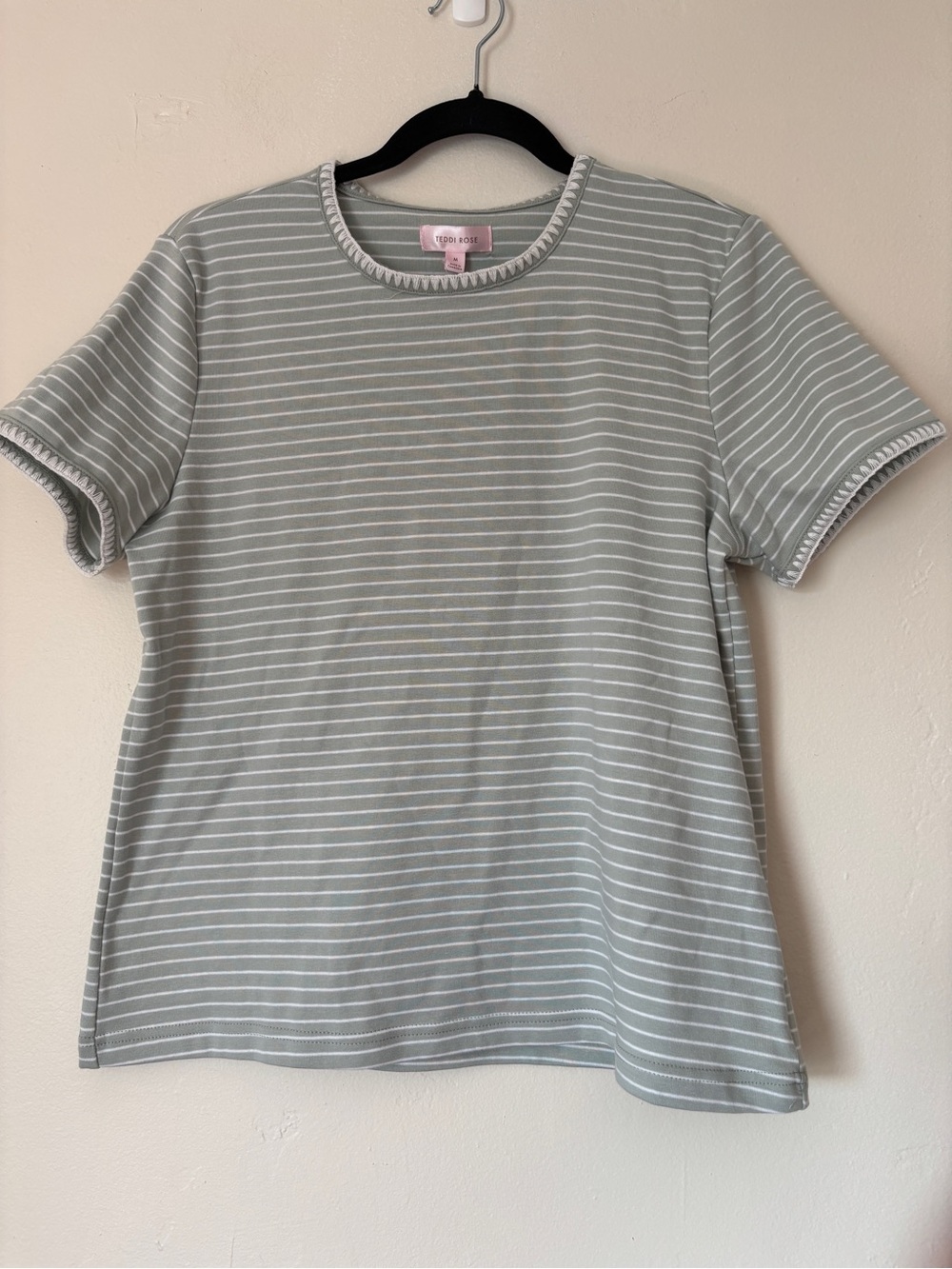 NWT Teddi Rose Women’s Short Sleeve Green Blouse Size M